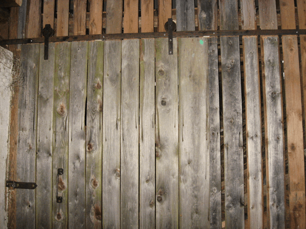 altes-wieder-verwenden-stadeltor-laufschiene-rollen